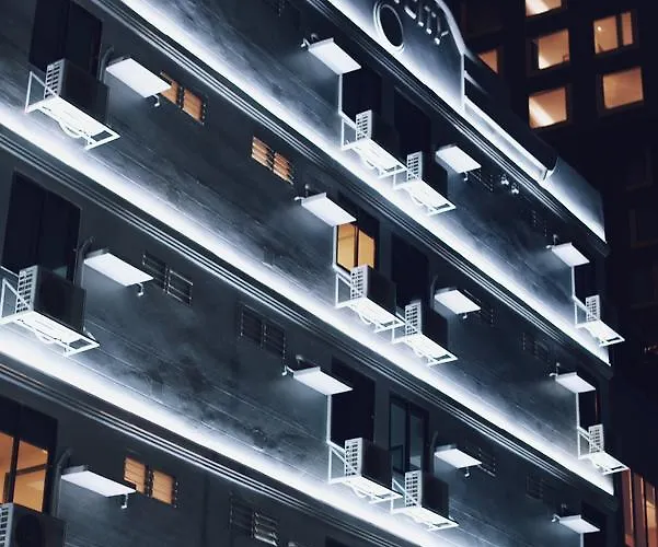 Nana Hotel